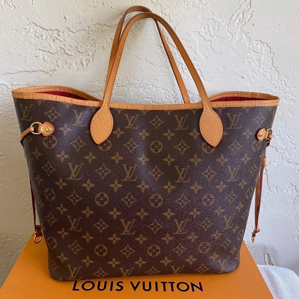 ❤️Louis Vuitton Neverfull MM Cherry 🍒